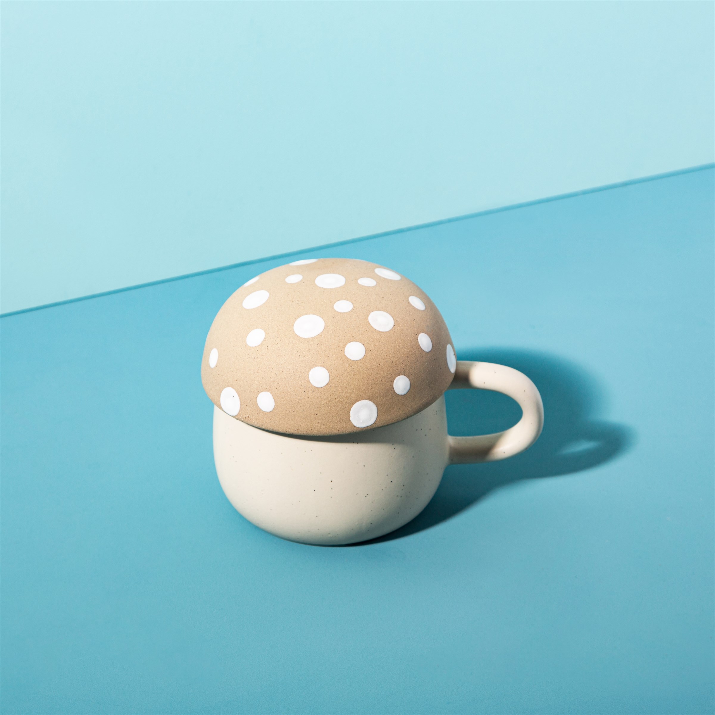 Cream Mushroom Mug with Lid - Image 3