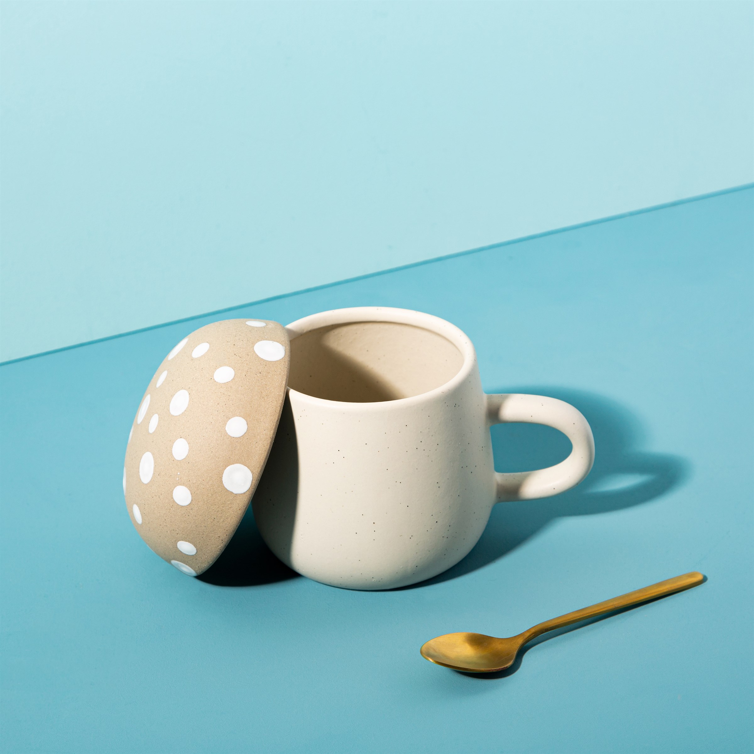 Cream Mushroom Mug with Lid - Image 4