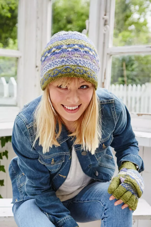 Classic Fairisle Beanie Olive - Image 2