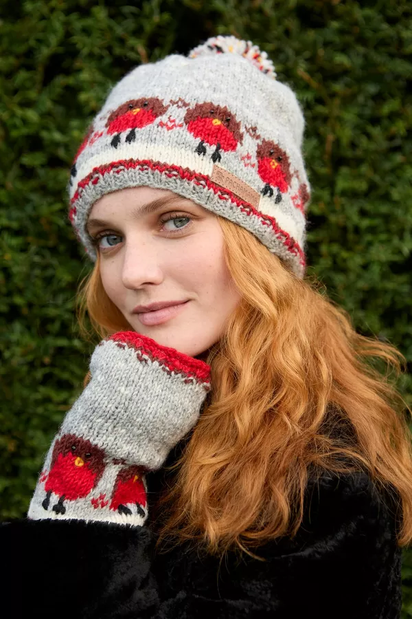 Robin Bobble Beanie - Image 8